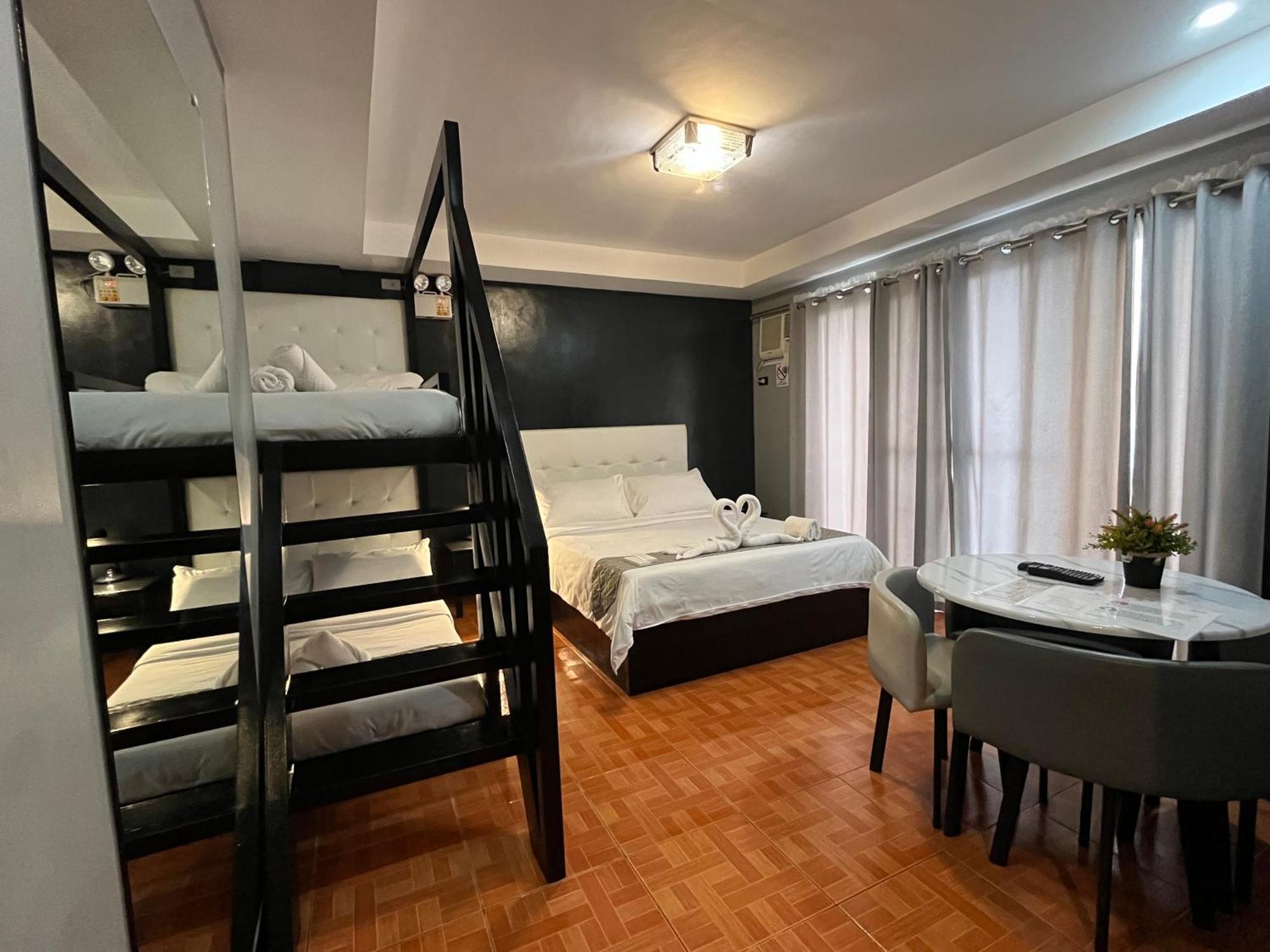 Rangya Hotel Tagaytay City Exterior photo