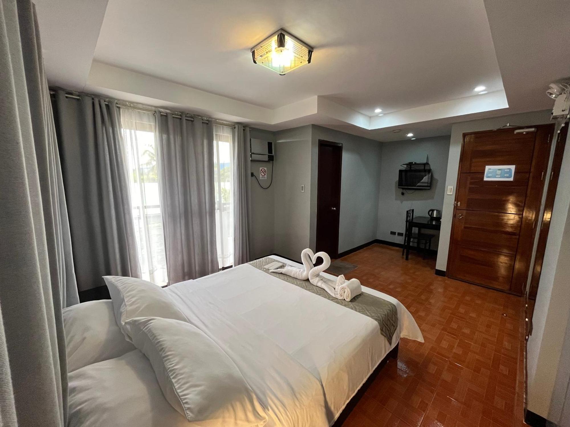 Rangya Hotel Tagaytay City Exterior photo
